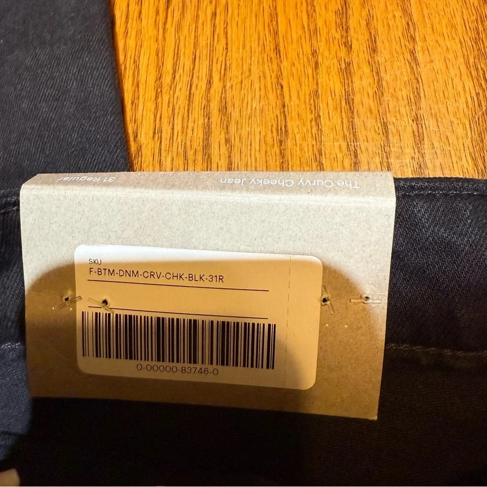 Everlane The Curvy Cheeky Jean Black Size 31 Regular NWT - Picture 6 of 9
